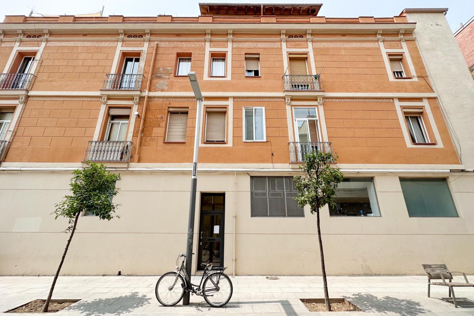 Bebarceloner Poble Nou - 1 Bedroom Apartment *